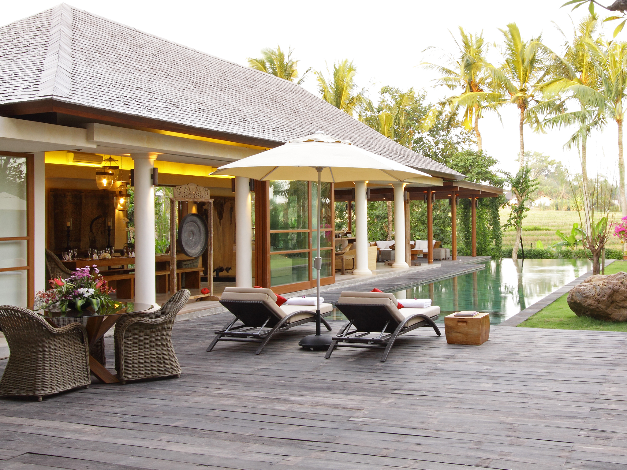 28. Villa Sarasvati - Pool deck - Dea Villas - Villa Sarasvati, Canggu, Bali